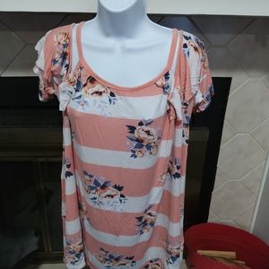 COPY - Sun & Moon cold shoulder top sz 3xl